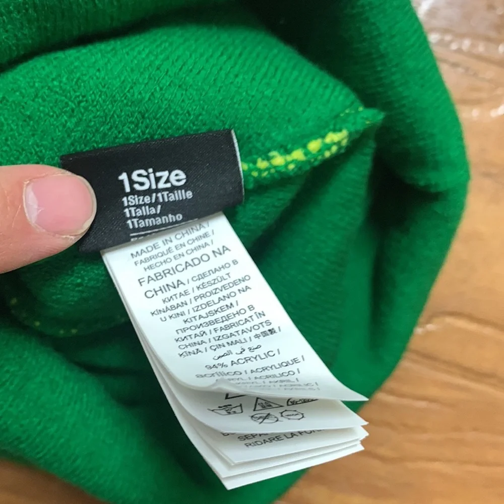 NWT Nike Oregon Ducks Pom Beanie